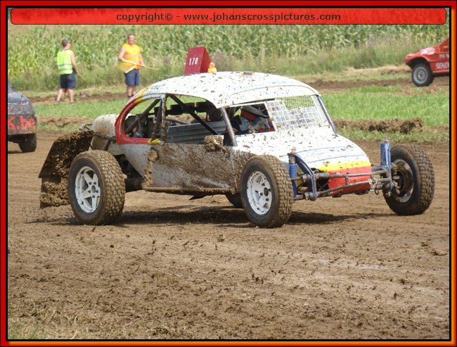 2009HAA-A-027.JPG