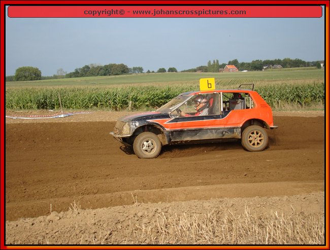 2009SCH-A-211.JPG