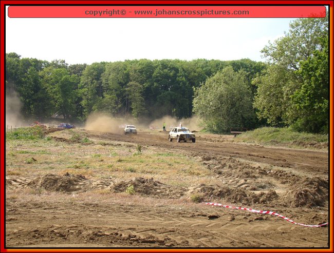 2009TIE-A-002.JPG