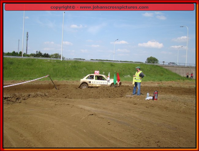2009TIE-A-009.JPG