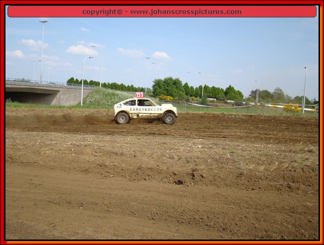 2009TIE-A-013.JPG