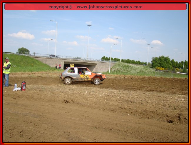 2009TIE-A-021.JPG