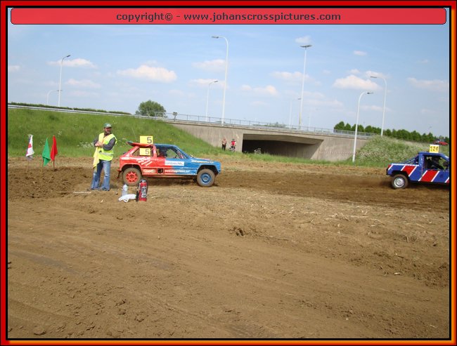 2009TIE-A-024.JPG