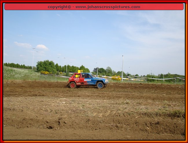 2009TIE-A-027.JPG