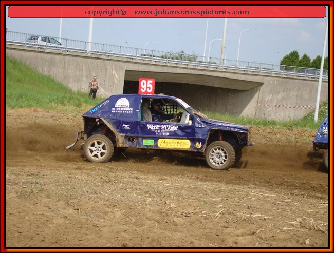 2009TIE-A-042.JPG