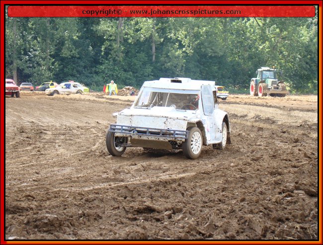 2010HAA-A-051.JPG