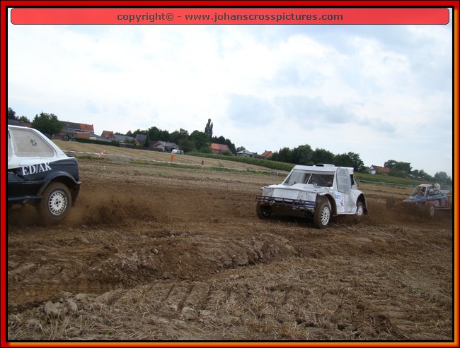 2010ROO-A-002.JPG