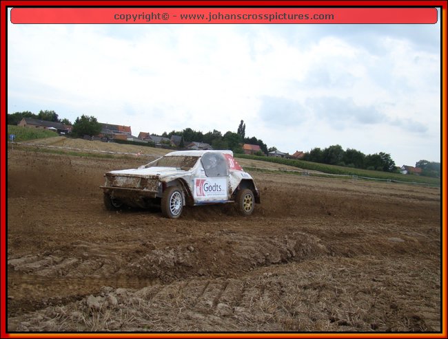 2010ROO-A-004.JPG