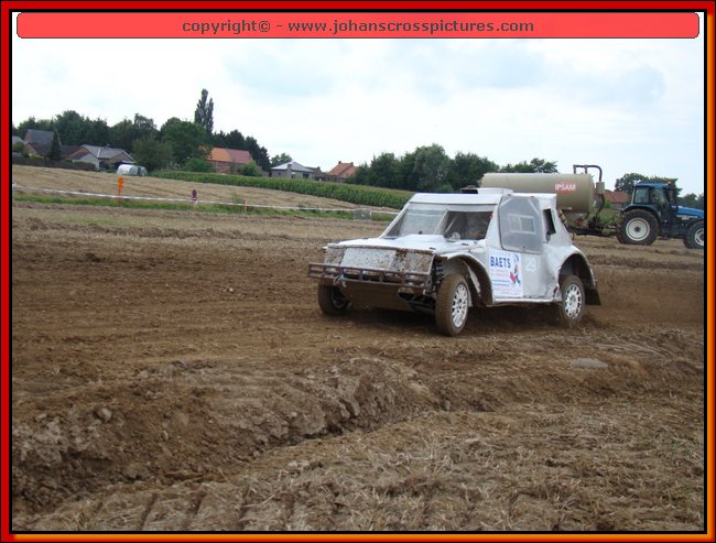 2010ROO-A-013.JPG