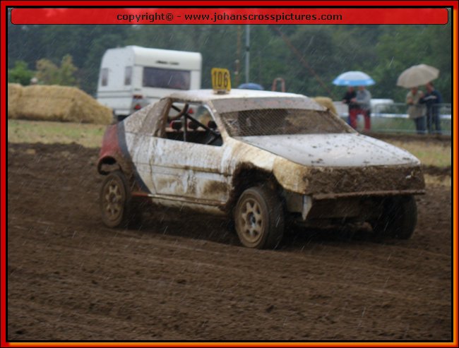 2010SCH-A-013.JPG