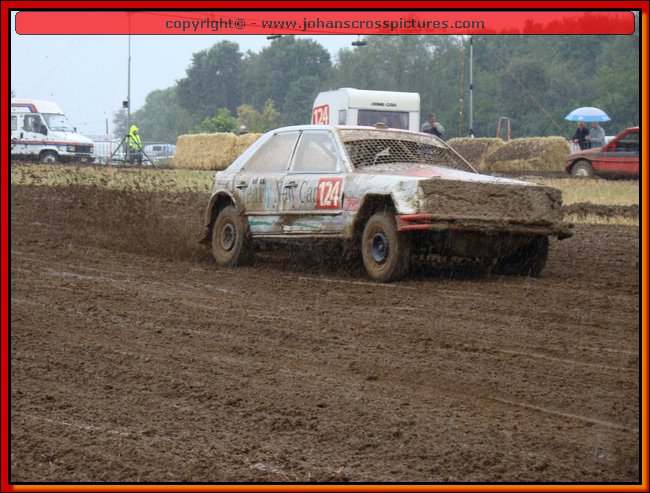 2010SCH-A-024.JPG