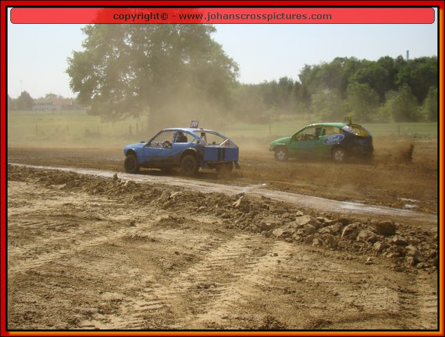 2011BEK-AX-006.JPG