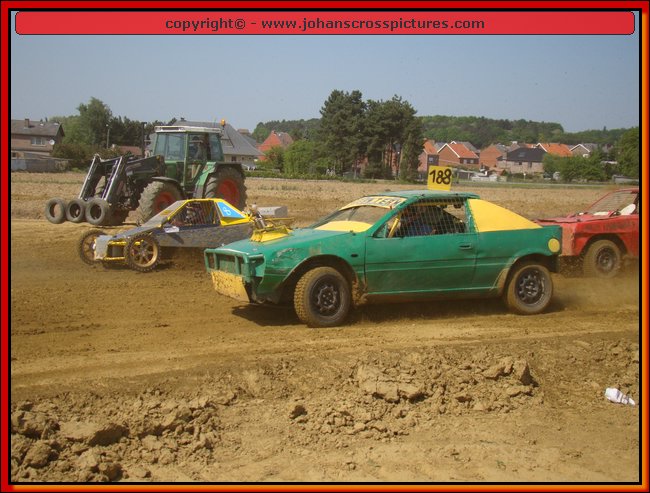2011BEK-AX-009.JPG
