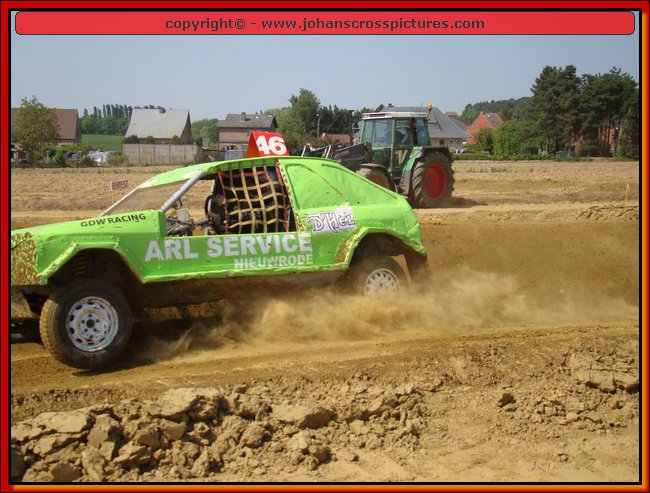 2011BEK-AX-012.JPG