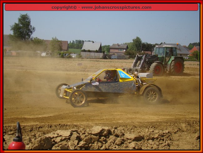 2011BEK-AX-020.JPG