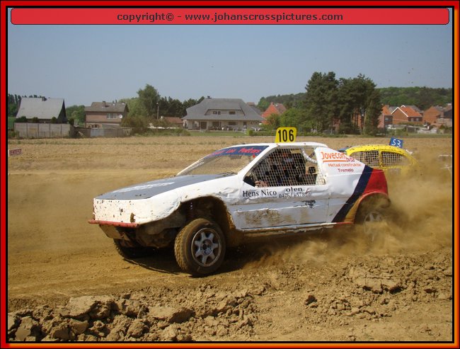 2011BEK-AX-027.JPG