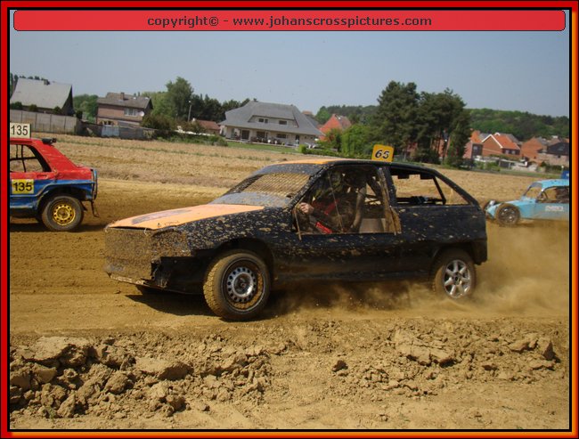 2011BEK-AX-029.JPG
