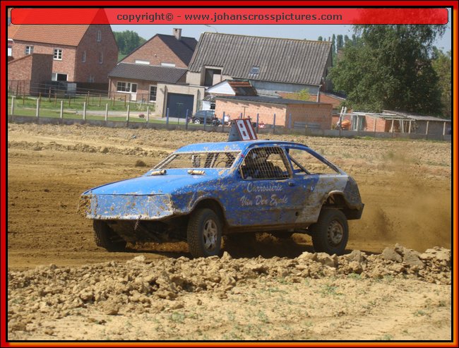 2011BEK-AX-040.JPG