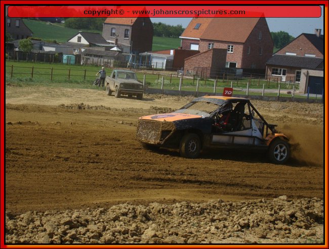 2011BEK-AX-041.JPG