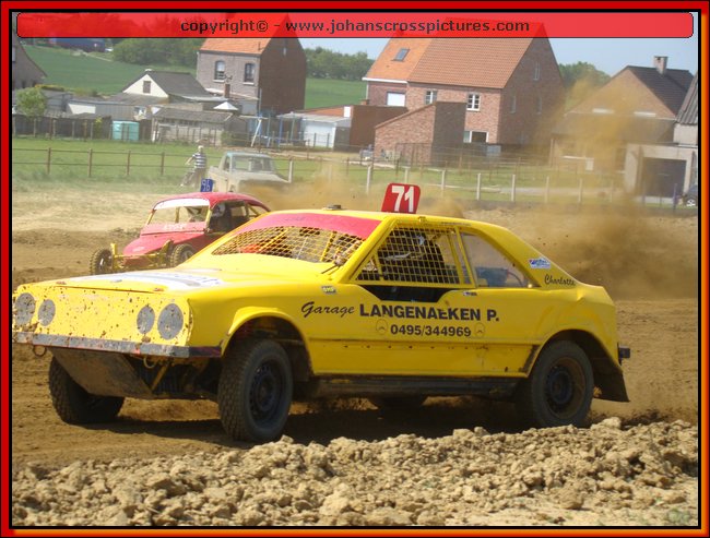 2011BEK-AX-047.JPG