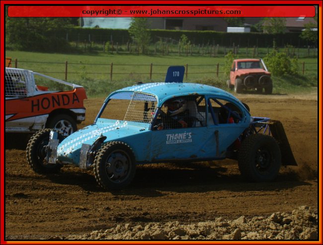 2011BEK-AX-050.JPG