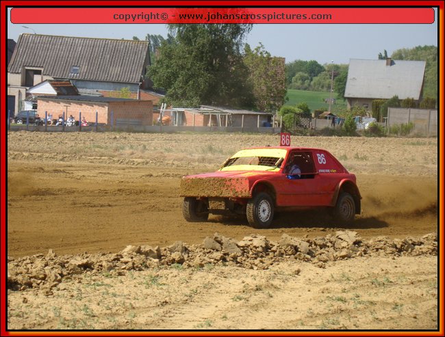 2011BEK-AX-054.JPG