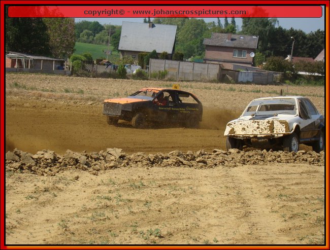 2011BEK-AX-066.JPG