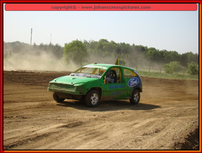 2011BEK-AX-081.JPG