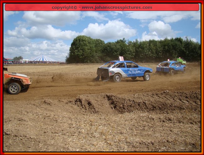 2011BIE-A-004.JPG
