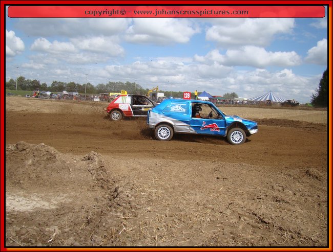 2011BIE-A-019.JPG