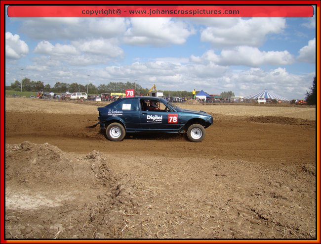 2011BIE-A-021.JPG