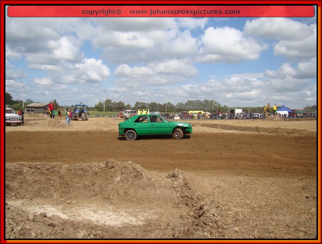 2011BIE-A-024.JPG