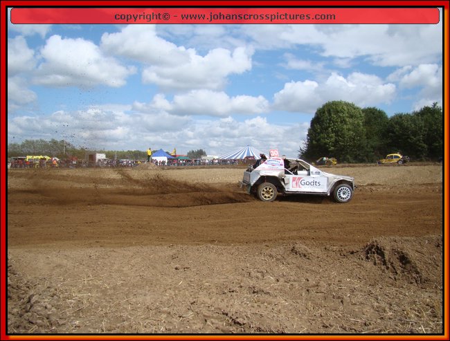 2011BIE-A-028.JPG
