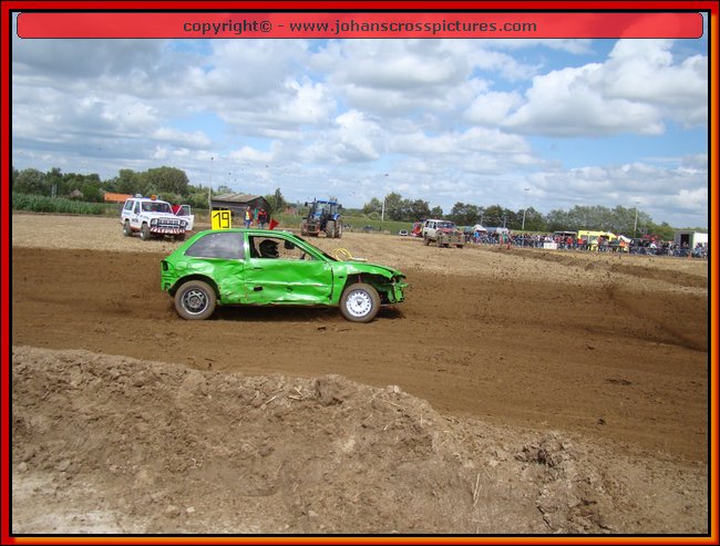 2011BIE-A-049.JPG
