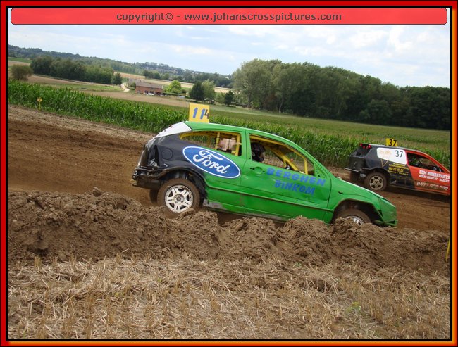 2011BIE-A-079.JPG