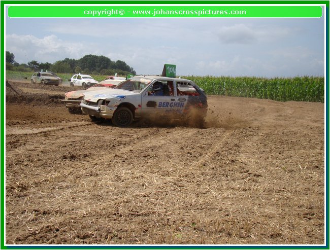 2011BIE-SP-003.JPG