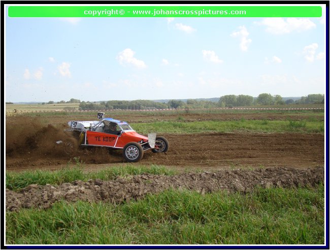 2011LEE-SA-097.JPG
