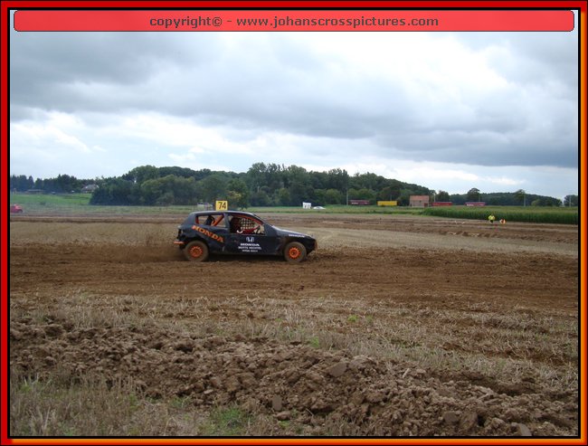 2011LUB-A-054.JPG