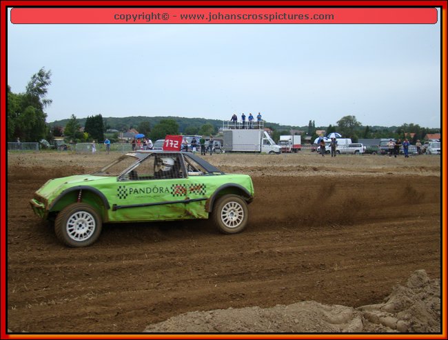 2011SJW-A-032.JPG
