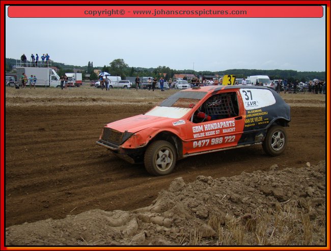 2011SJW-A-056.JPG