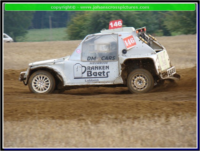 2011SJW-D-030.JPG