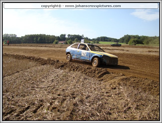 2011SJW-S-145.JPG