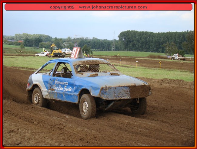 2011SCH-A-020.JPG