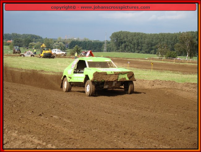 2011SCH-A-039.JPG