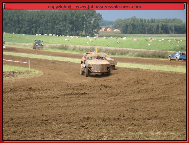 2011SCH-A-063.JPG