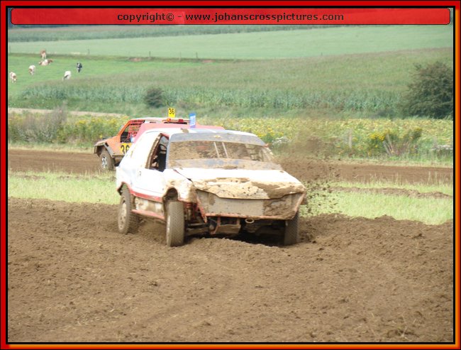2011SCH-A-084.JPG