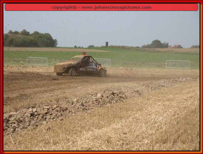 2012LAN-A-012.JPG