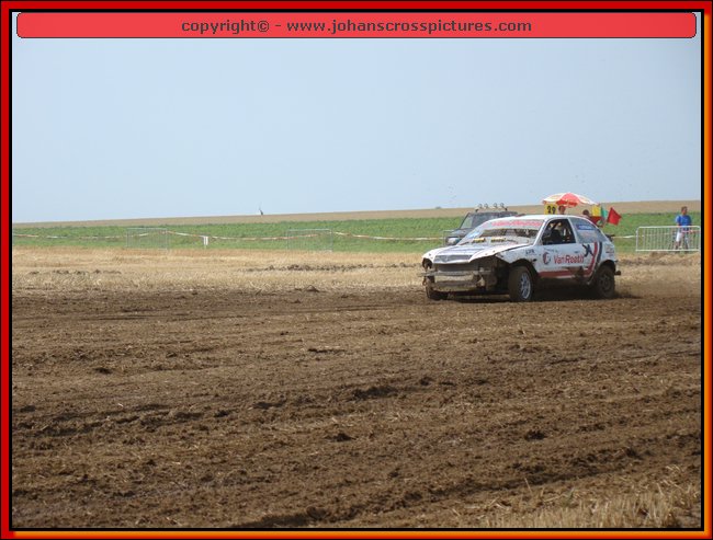 2012LAN-A-037.JPG
