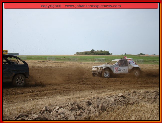 2012LAN-A-050.JPG