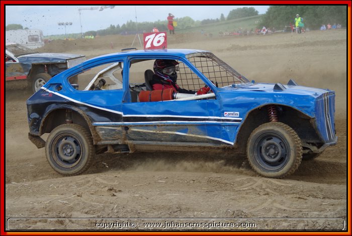 2013SCH-AX-003.JPG